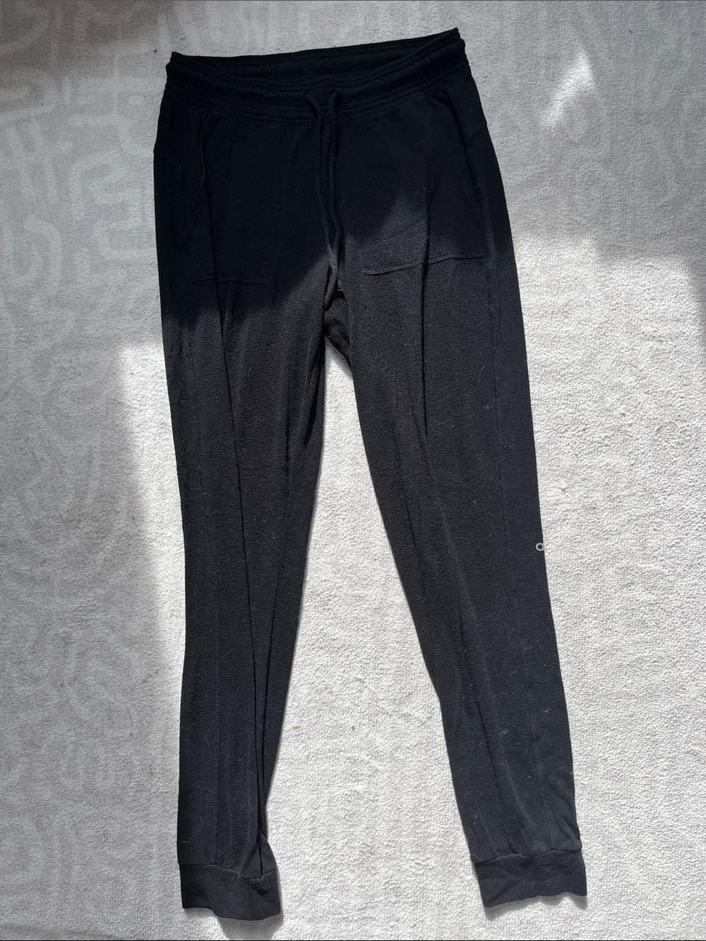 ALO Yoga Black Women's Jogger Pants with Drawstring